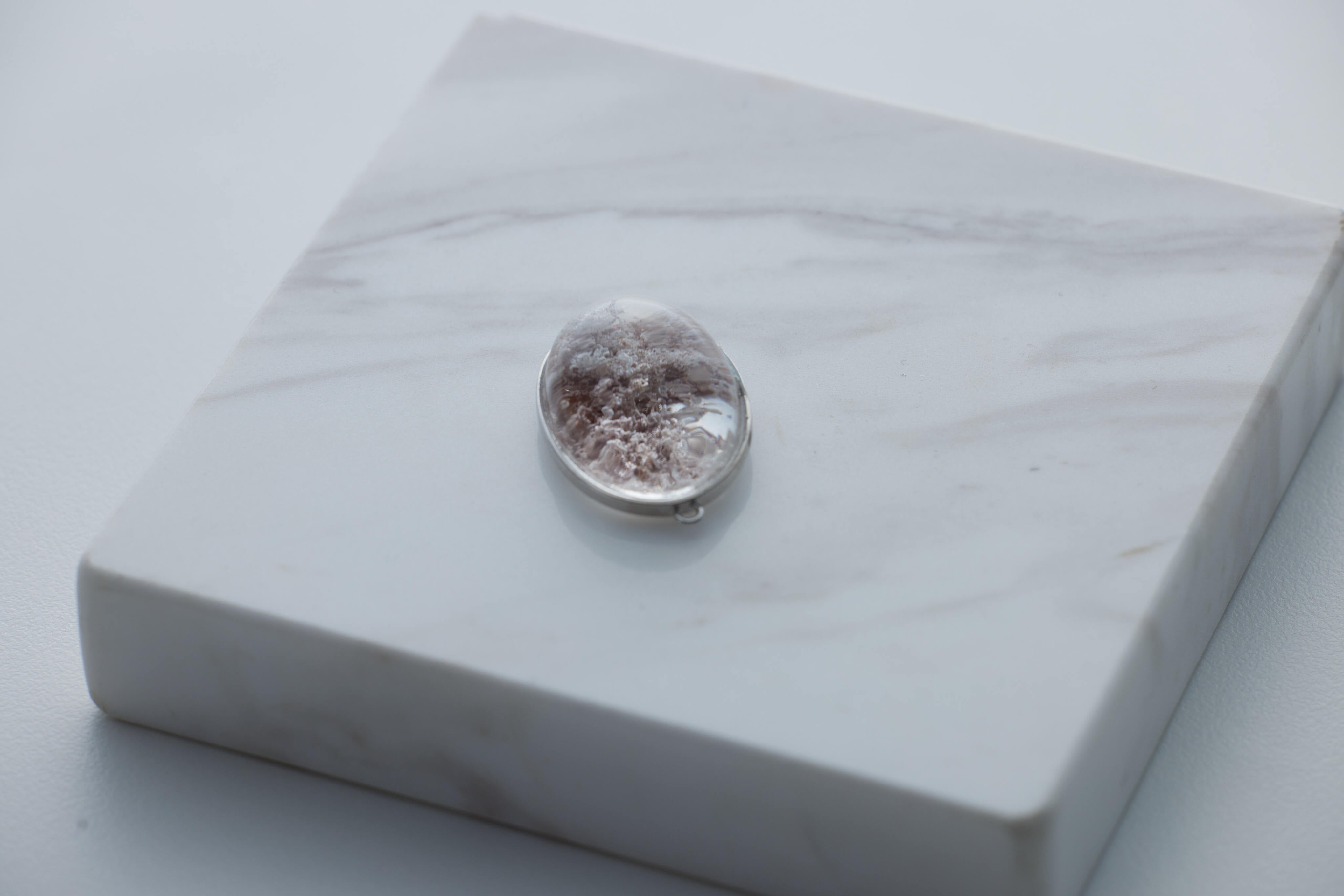 夢幻粉白幽靈共生礦｜水晶配件 DIY水晶設計款「獨一無二」稀缺純銀包邊蛋面