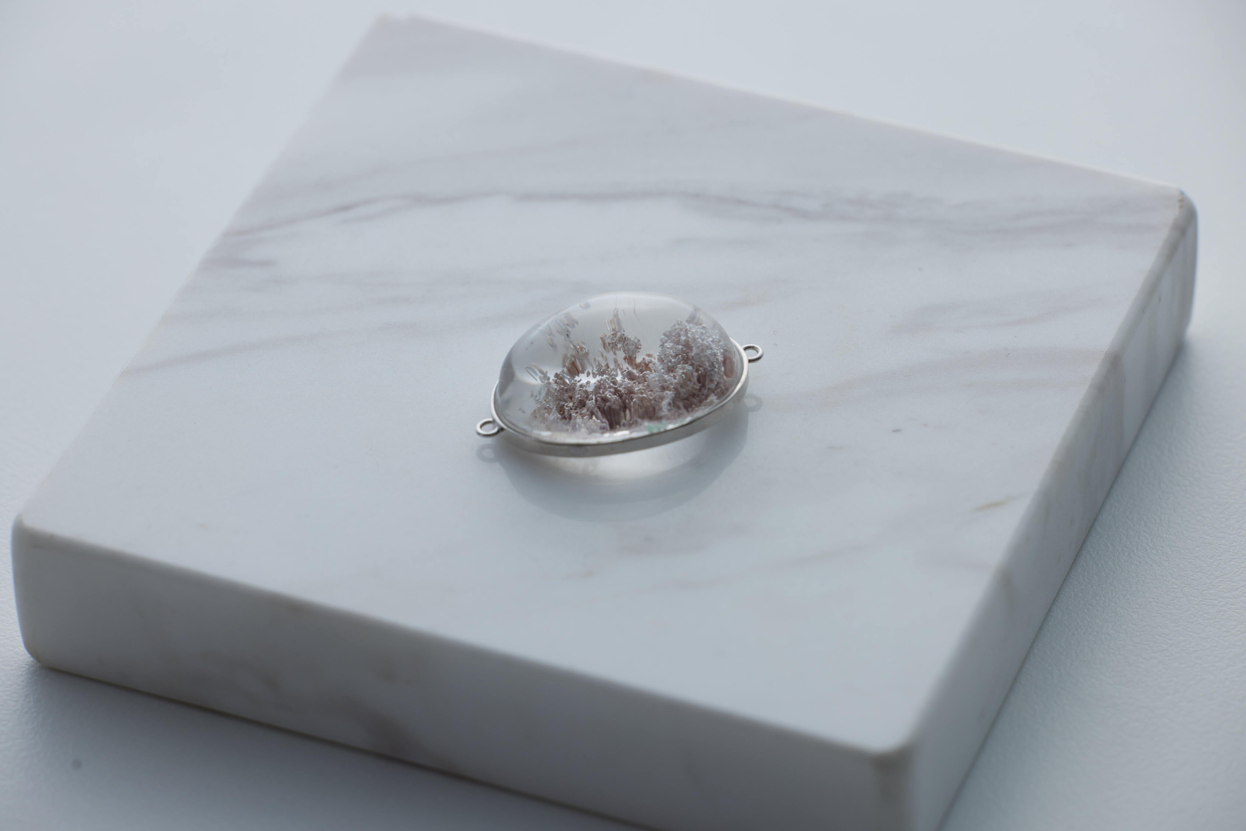 夢幻粉白幽靈共生礦｜水晶配件 DIY水晶設計款「獨一無二」稀缺純銀包邊蛋面