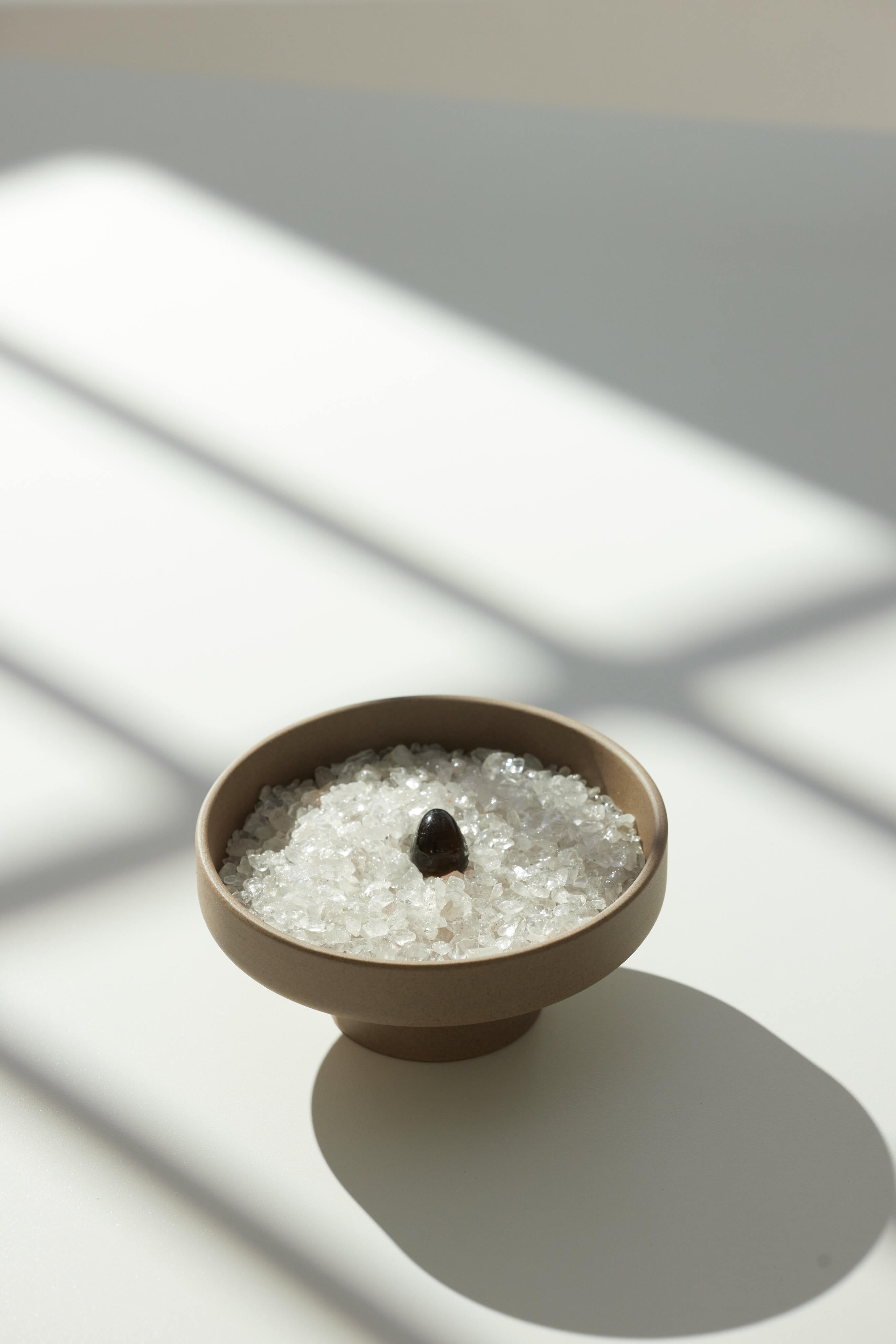 能量淨化｜7A純淨透體白水晶消磁碗｜隨附小能量石