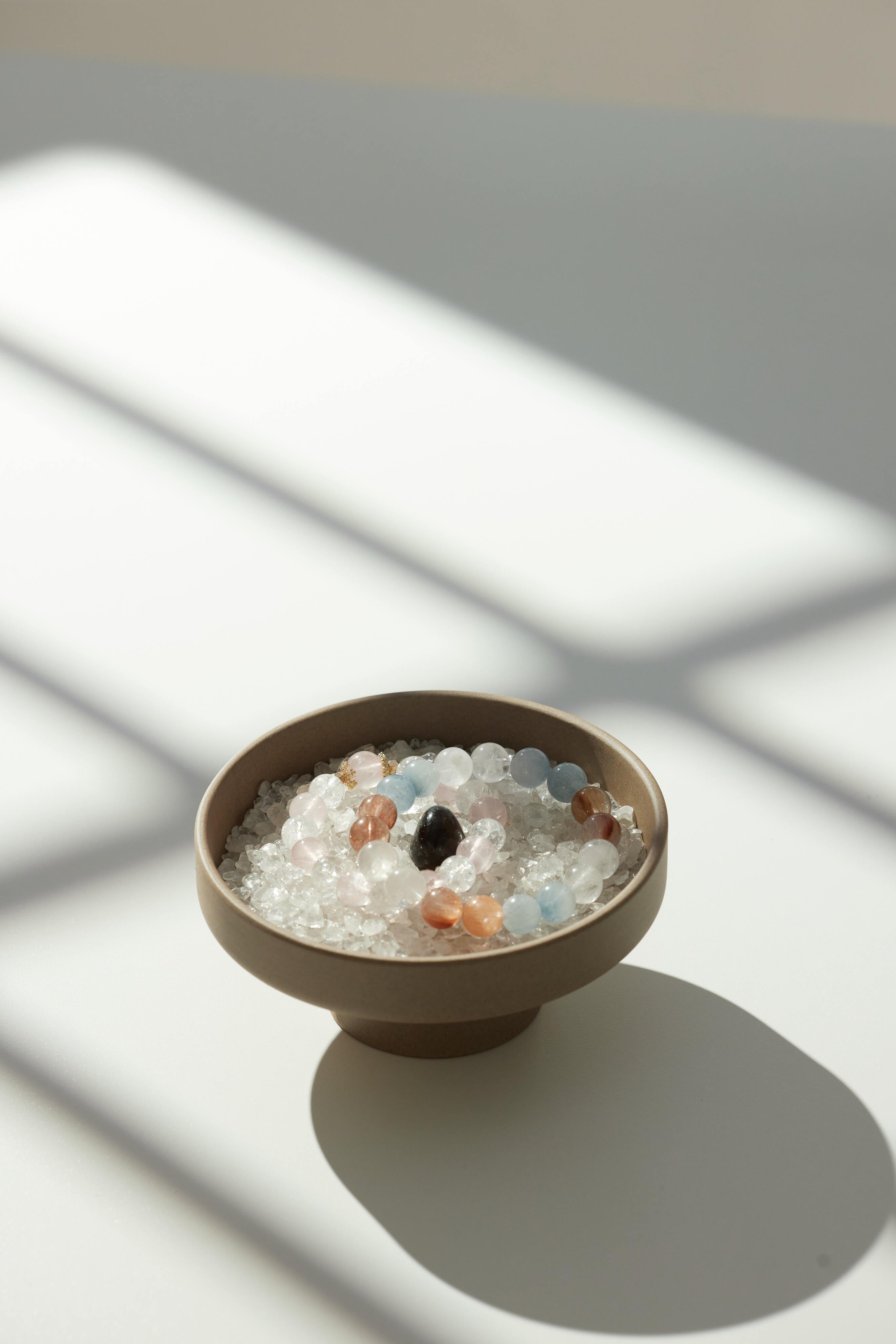 能量淨化｜7A純淨透體白水晶消磁碗｜隨附小能量石