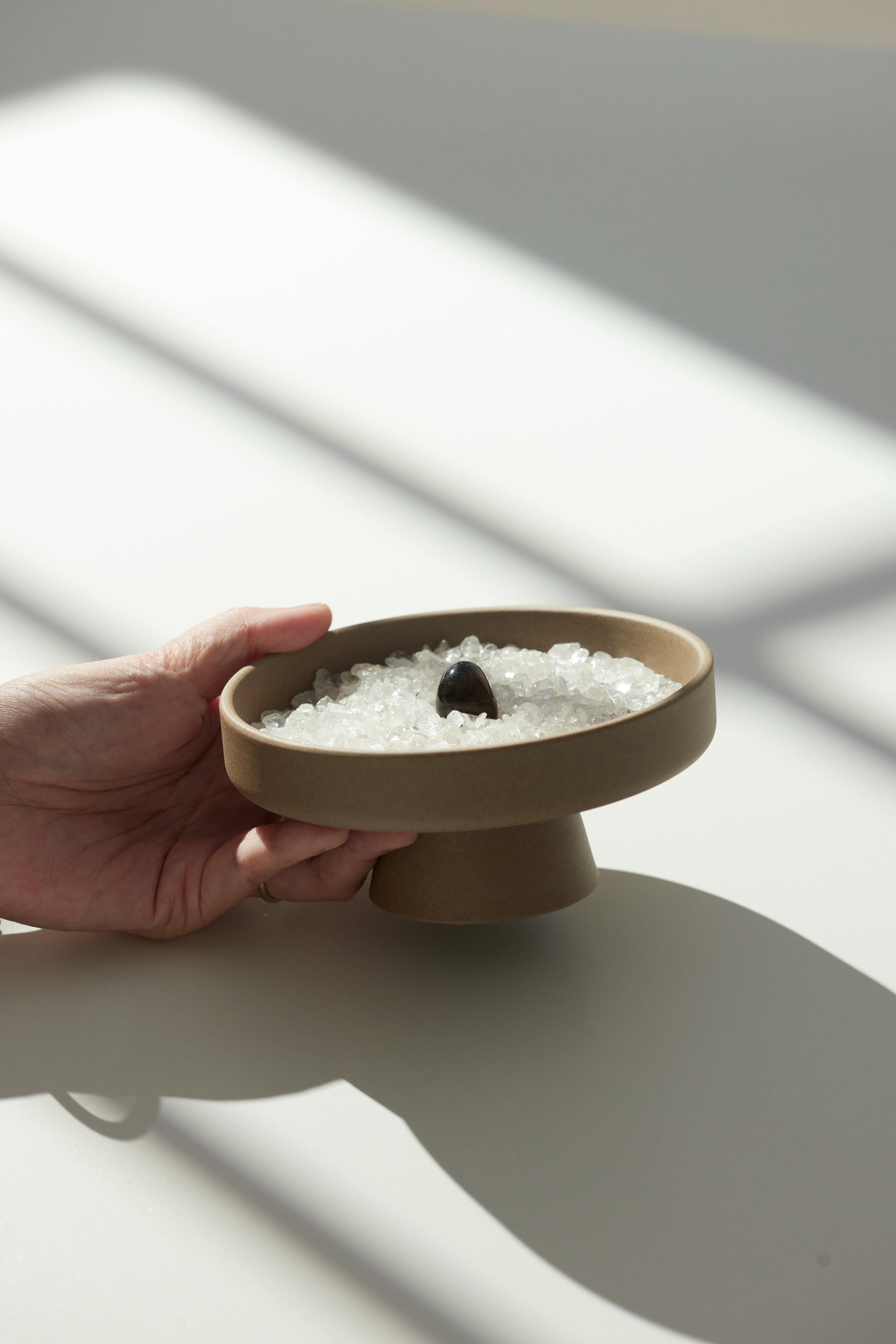 能量淨化｜7A純淨透體白水晶消磁碗｜隨附小能量石