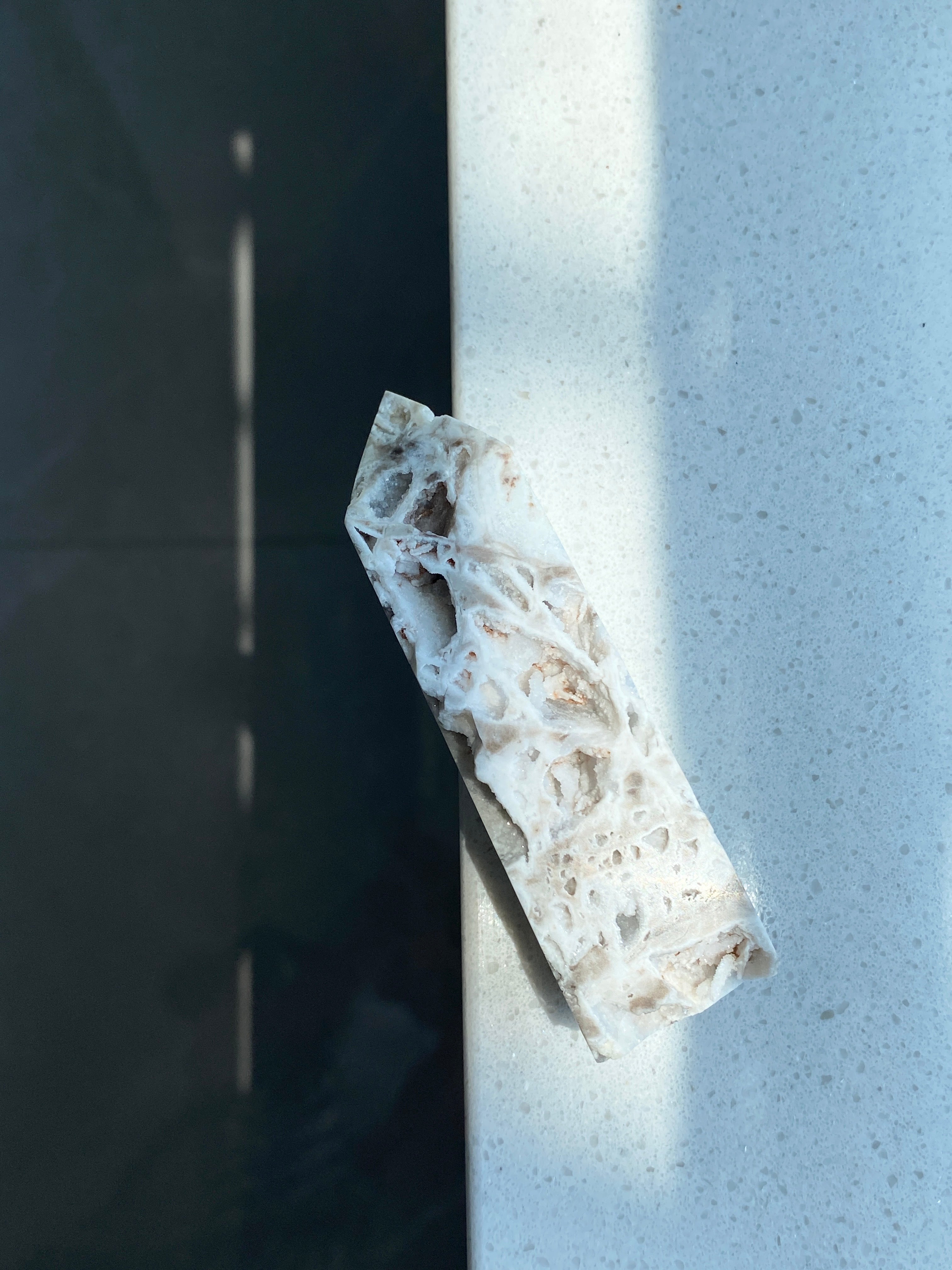 閃鋅礦水晶柱｜白色結晶體｜穩定能量場  • 空間淨化  • 療癒身心的能量之柱