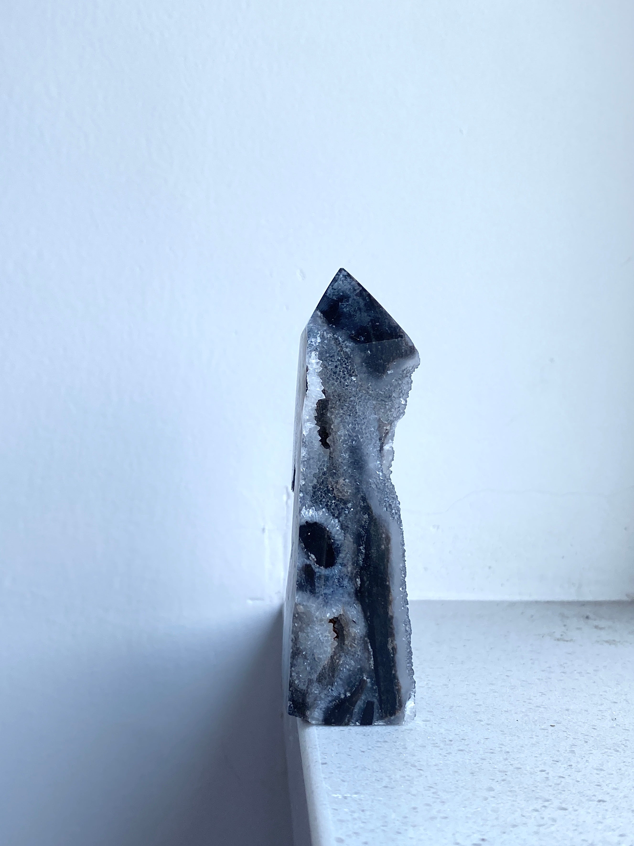 閃鋅礦水晶柱｜黑色結晶體｜沉穩護身 × 防禦負能量