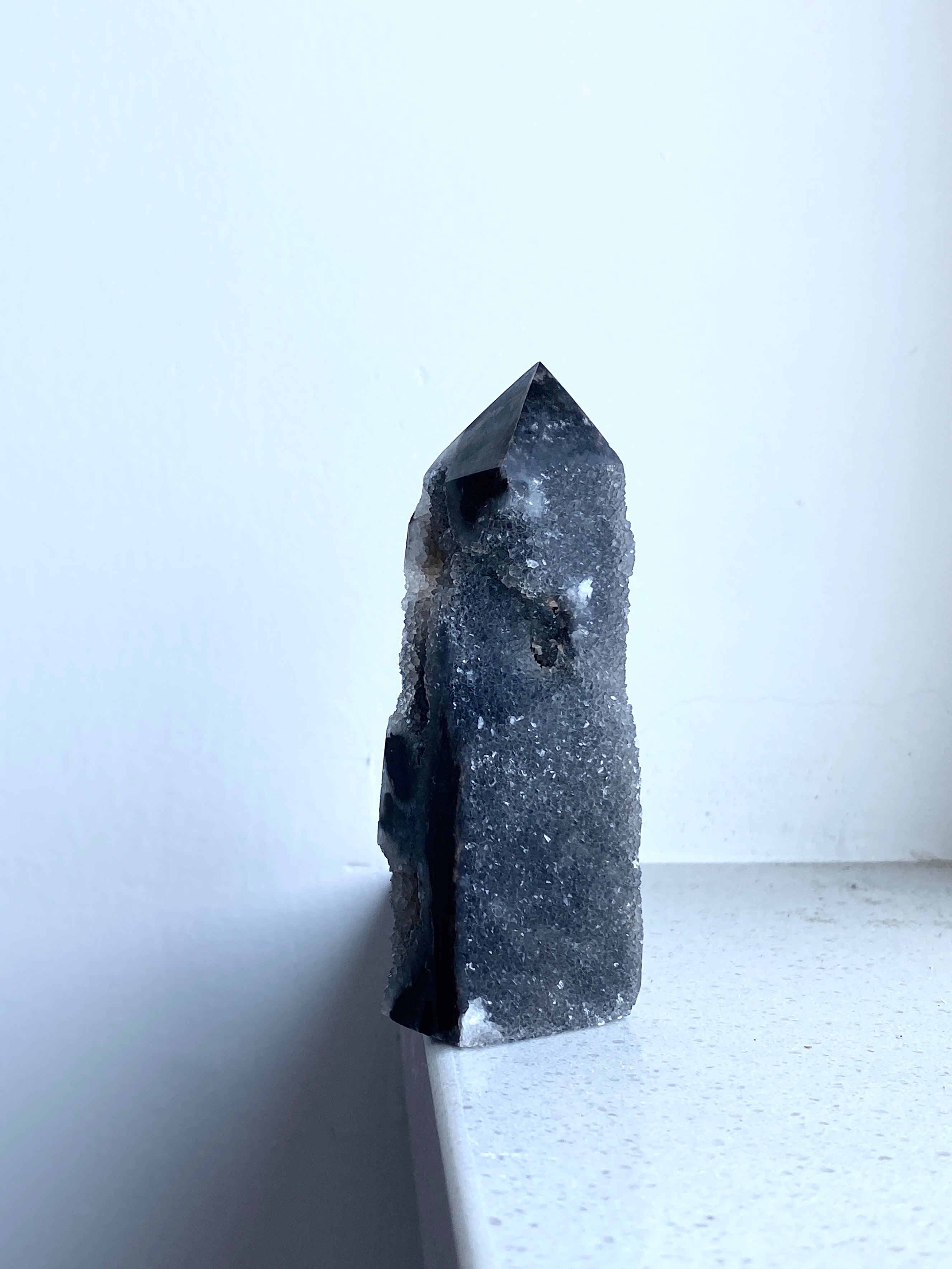 閃鋅礦水晶柱｜黑色結晶體｜沉穩護身 × 防禦負能量